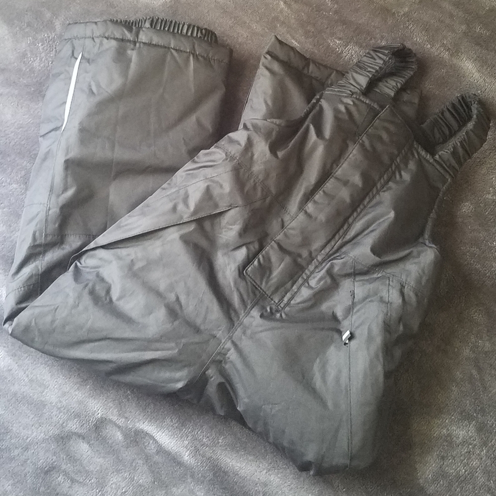 2-4 yr olds snow coveralls